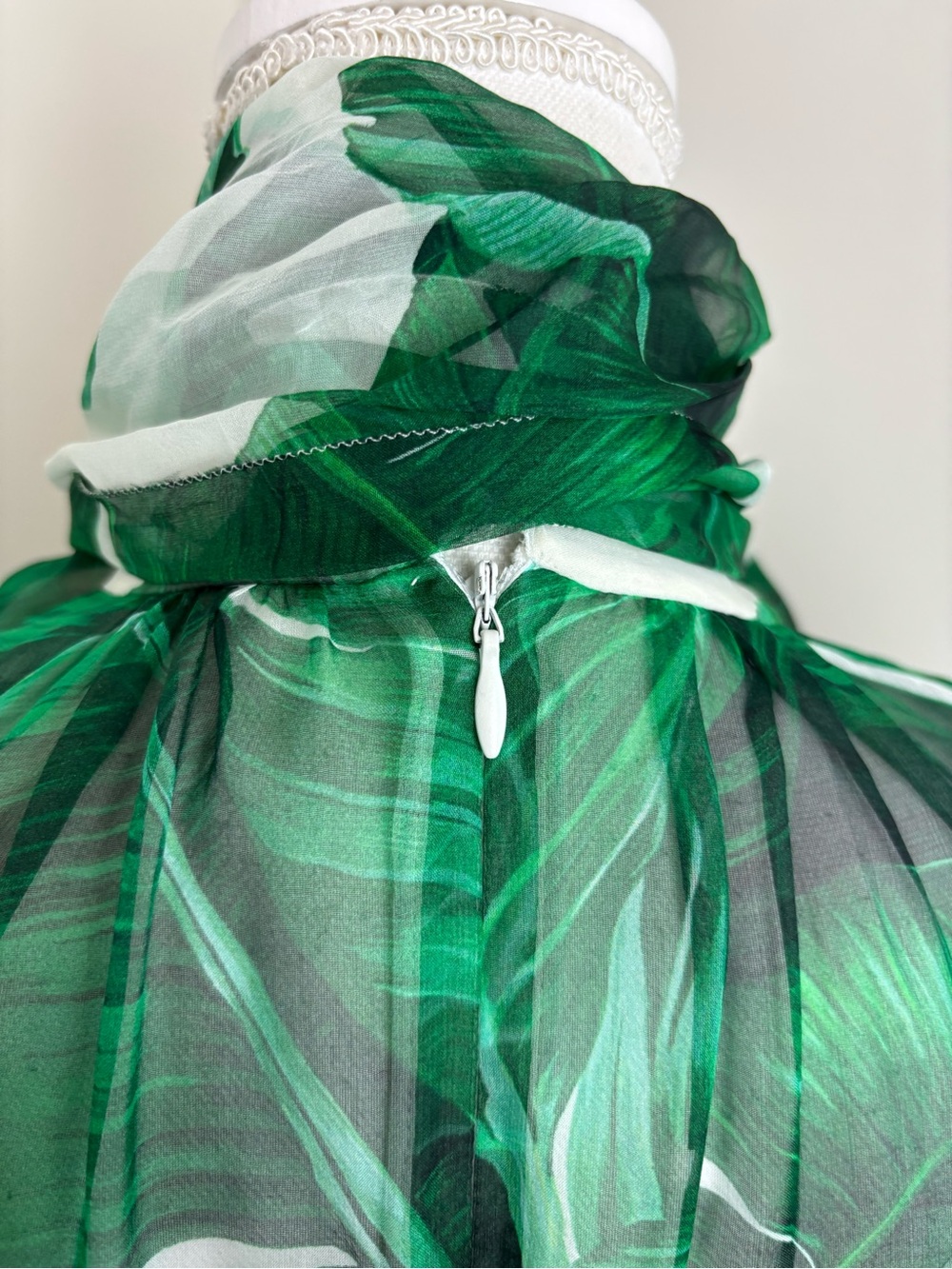 DOLCE & GABBANA Banana Leaf Silk Ribbon Dress White Green IT / 36 US XS - Picture 11 of 16